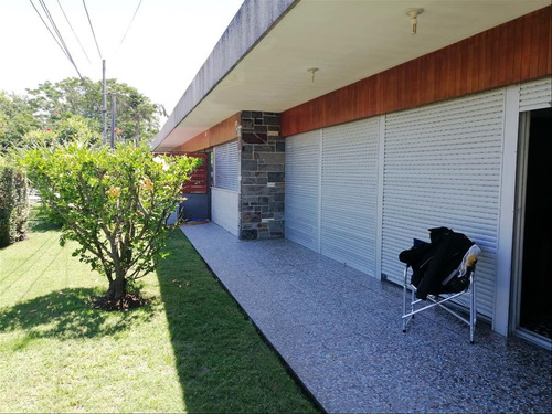 Vendo Impecable Casa, Cerca De Todo Atlantida Dorm 3 +