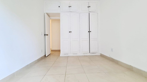 Imagem 10 de 20 de Apto Gávea | 3 Quartos | 132 M² | Cond: R$1950.00 | 1 Vaga - 1d0jm7s