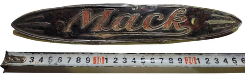 Insignia Mack Regular Estado (Usado)