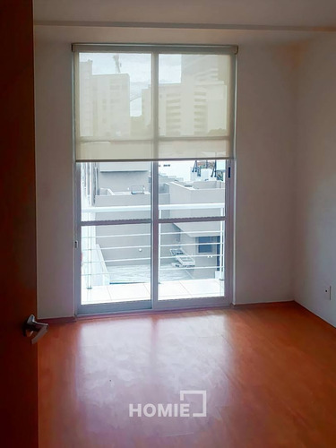Imagen 7 de 12 de Departamento A 1 Calle De Estación Del Metro; Bien Iluminado, 4 Piso., 8662