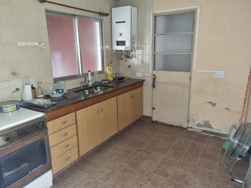 Imagen 5 de 15 de Departamento 3 Ambientes Con Gran Patio/ Ramos Mejía/ Céntrico