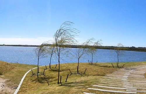 Imagen 4 de 16 de Lote Al Agua - Acacias -puertos Del Lago