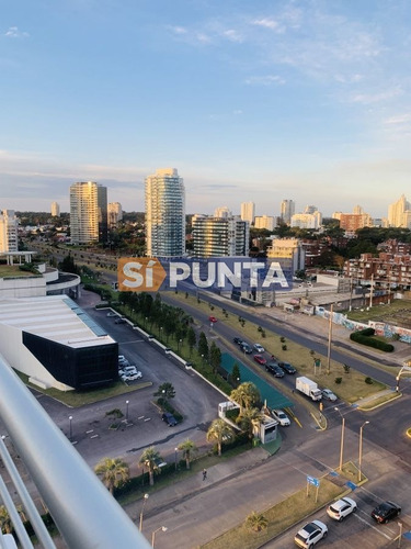 Imagen 11 de 25 de Apartamento En Venta De Máxima Categoría , Playa Mansa , Punta Del Este