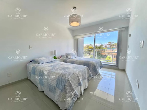 Apartamento En Alquiler Sunrise Tower 2 Dormitorios Mas Servicio Punta Del Este