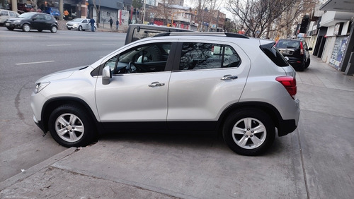 Imagen 7 de 18 de Chevrolet Tracker 2018 1.8 Ltz 140cv