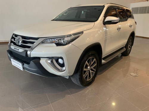 Toyota Hilux Sw4 Tdi Srx Aut L/16 2017