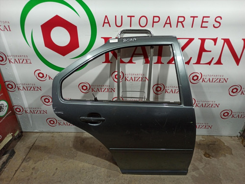 Puerta Trasera Derecha Volkswagen Bora 00-4201 