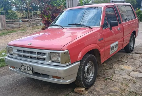 Mazda B2000 2.0 B2000
