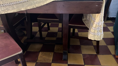 Juego De Comedor En Caoba, Roja Antigüedad De 80 Años 