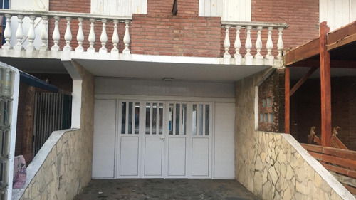 Imagen 1 de 14 de Se Vende Excelente Triplex A Metros Del Mar