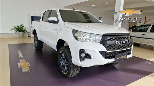 Toyota Hilux 2.8 NARROW 4X4 CD 16V DIESEL 4P MANUAL