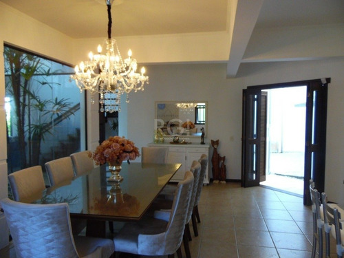 Casa Em Centro Com 5 Dormitórios - Sc12365