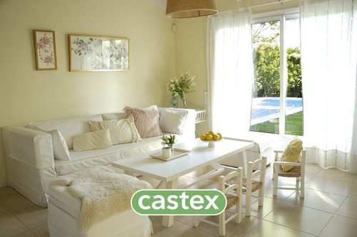Imagen 11 de 30 de Casa De Cinco Ambientes En Venta En La Lomada