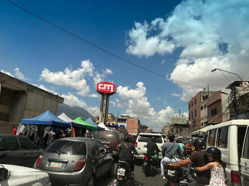 Edificio Con Fondo De Comercio Mayor Y Detal Calle 3 Catia