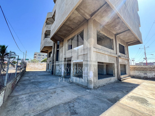 Edificio En Venta En Punto Fijo Pled-017