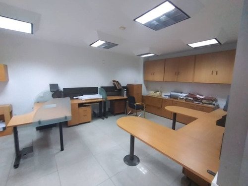Imagen 16 de 18 de Concesionario De Automoviles