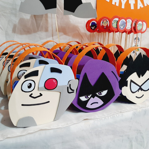 Combo Cumple Jóvenes Titanes Bolsitas Golosineras X 36