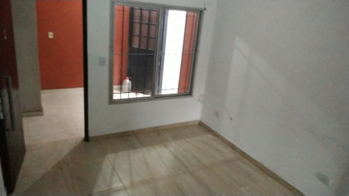 Venta Departamento 2 Ambientes En Isidro Casanova