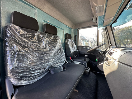 Iveco 24-280 Tector Ano 2023 0km 6x2 = 2425 2426 2429 2430