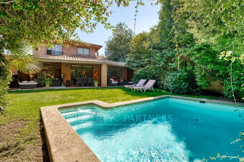 Excelente Casa Chilena En Condominio, El Huinganal