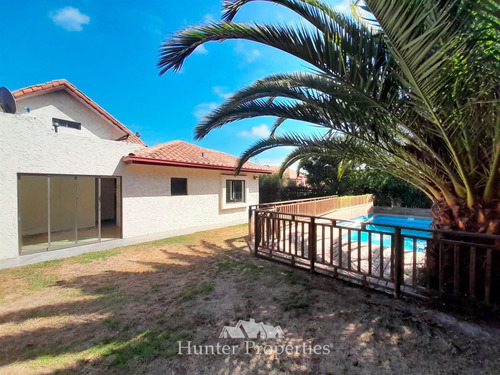Casa En Venta De 4 Dorm. En Quintero