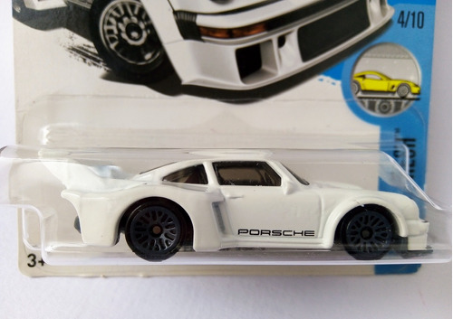 Hot Wheels 2015 Porsche 934.5 Blanco 