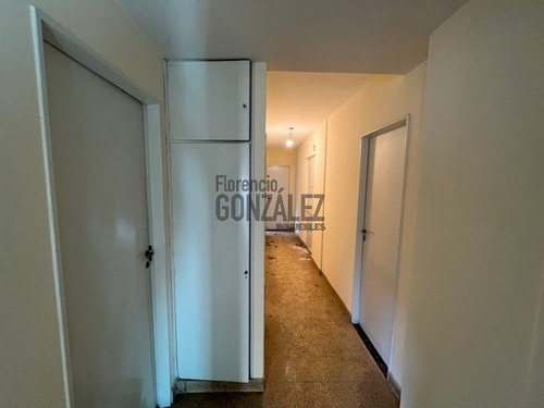 Imagen 20 de 23 de Piso Unico - A Mejorar - Oportunidad