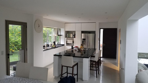 Venta Casa En Aldea Fisherton