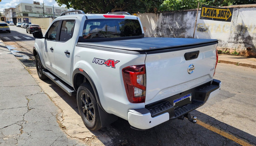 Nissan Frontier 2.3 Se Cab. Dupla 4x4 Aut. 4p