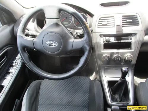 Subaru Impreza 1600cc Mt Aa