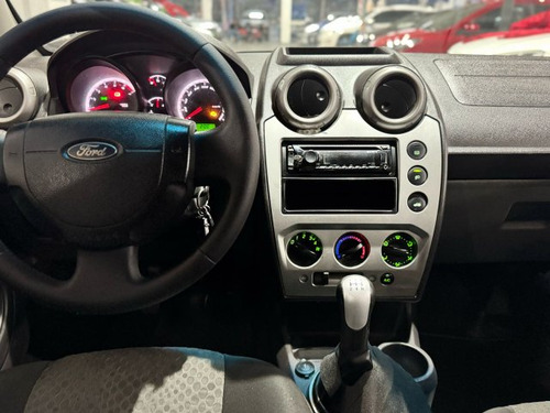 Ford Fiesta Fiesta 1.0 ROCAM HATCH 8V FLEX 4P MANUAL