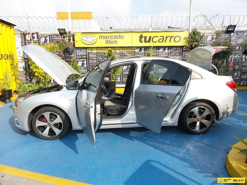 Imagen 10 de 25 de Chevrolet Cruze