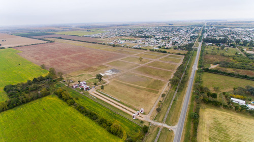 Terreno En Venta De 320 Metros En La Rochelle. Camino Montecristo.