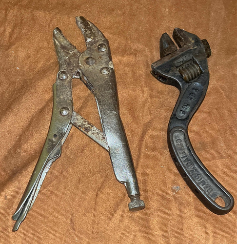 Llave Francesa Curva Y Alicate Antiguo Buenos Precio X Los 2