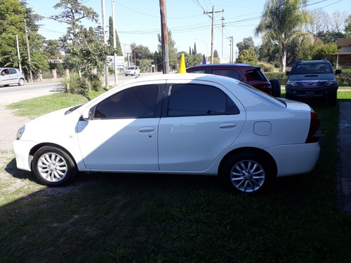 Toyota Etios 1.5 Sedan Xls 2014