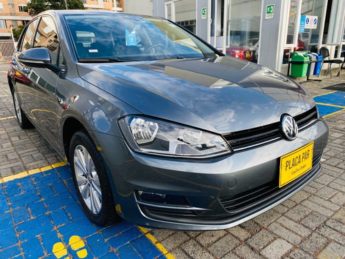 Volkswagen Golf Comfortline 2017 1400cc