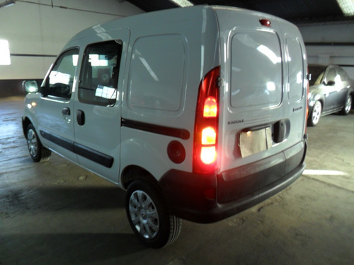Imagen 13 de 16 de Renault Kangoo 1.6 Confort 5as. 2plc - 2018