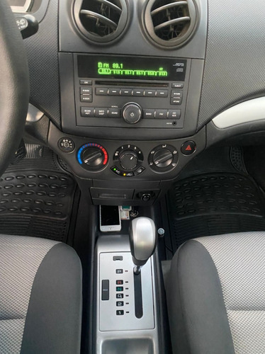 Imagen 8 de 11 de Chevrolet Aveo Lt