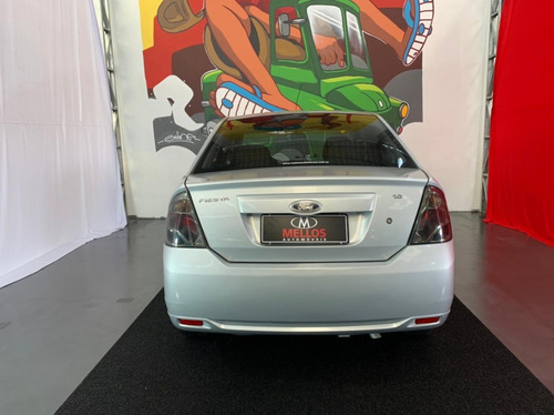 Imagem 6 de 10 de Ford Fiesta