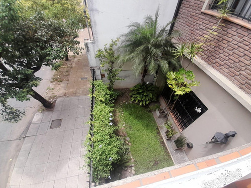 Venta - Casa En Haedo 5 Ambientes.