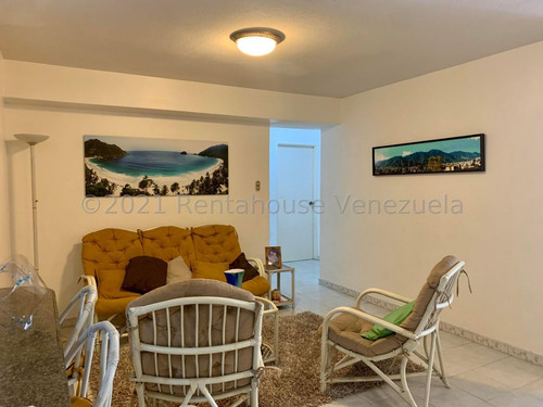 Indispensable Oportunidad Con Multiples Areas Sociales - Piscina - La Boyera // Luis Gomez // Mls #24-14375