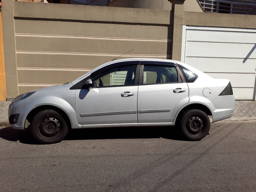 Ford Fiesta Sedan 1.6 Rocam Ano: 2013