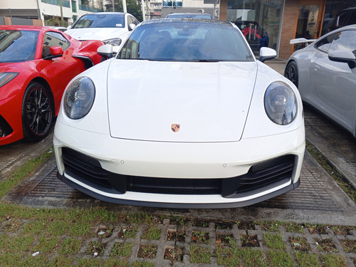 Porsche 911 Carrera Año 2025