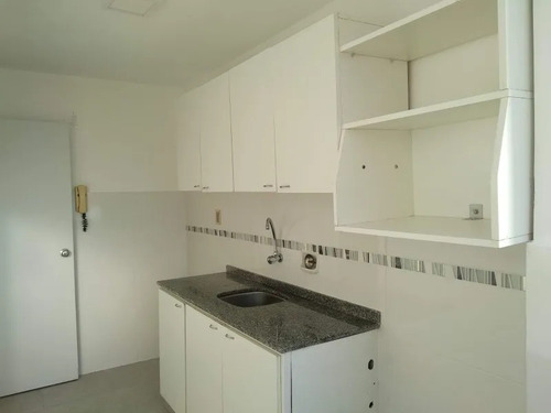 Apartamento 3 Dormitorios Cordón Al Frente Bajos Gc