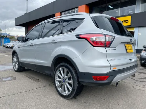 Ford Escape 2.0 titaum 4x2
