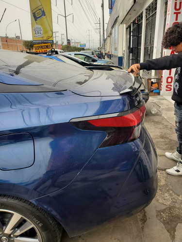 Imagen 3 de 4 de Spoiler Aleron Cola De Pato Lip Nissan Versa Sense 2020 2023