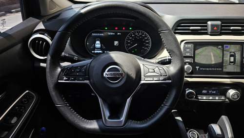 Nissan Versa Exclusive