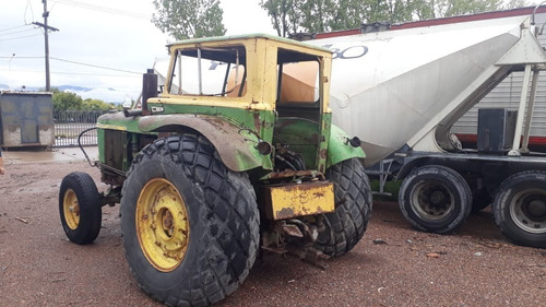 John Deere 4420
