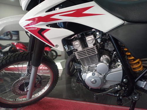 Imagen 9 de 17 de Honda Xr 250 Tornado 0km Entrega Inmediata Modelo 2022