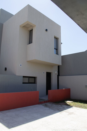 Venta Duplex A Estrenar Barrio San Bernardo